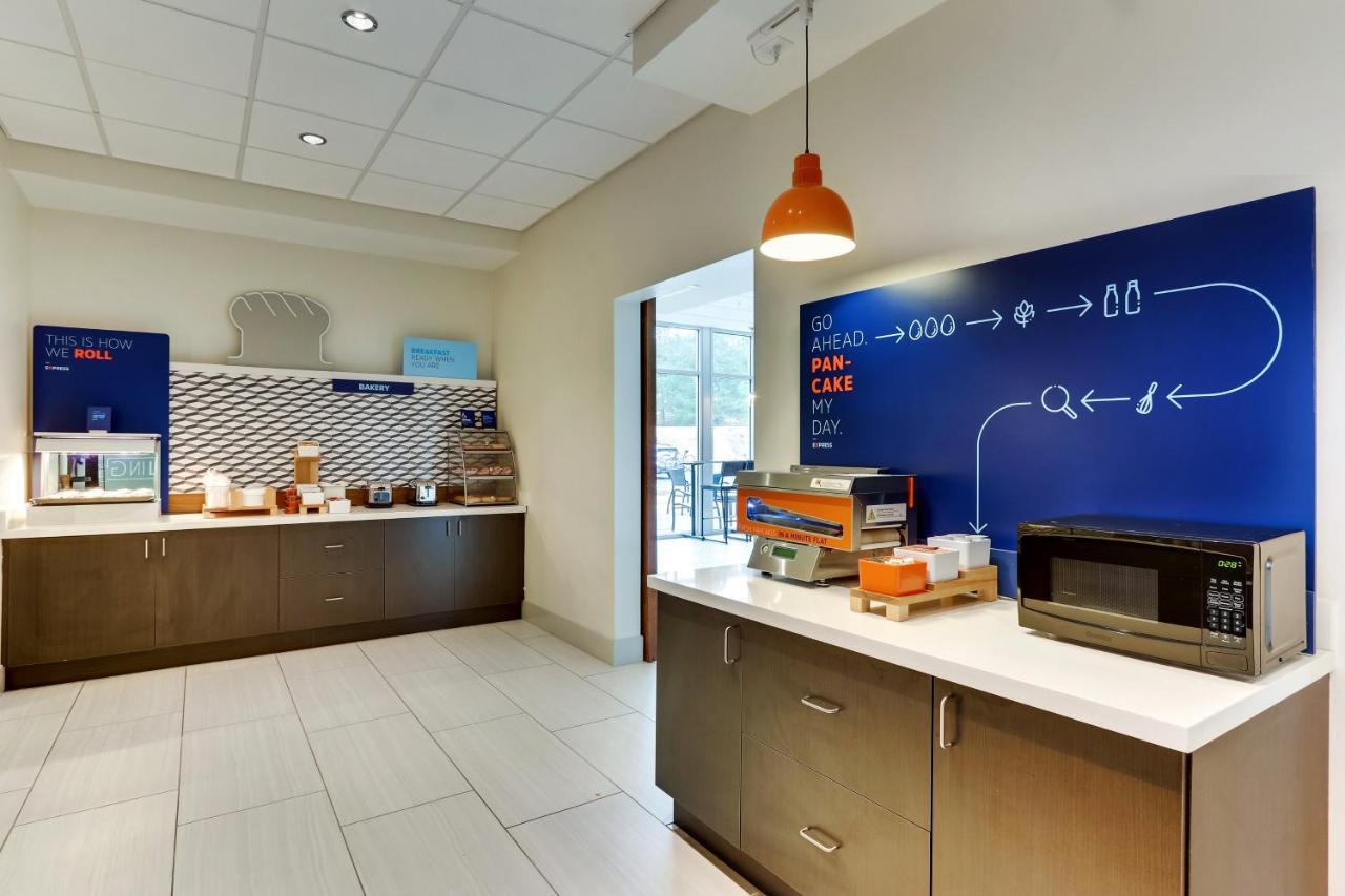 Holiday Inn Express & Suites - Dawsonville By Ihg Esterno foto